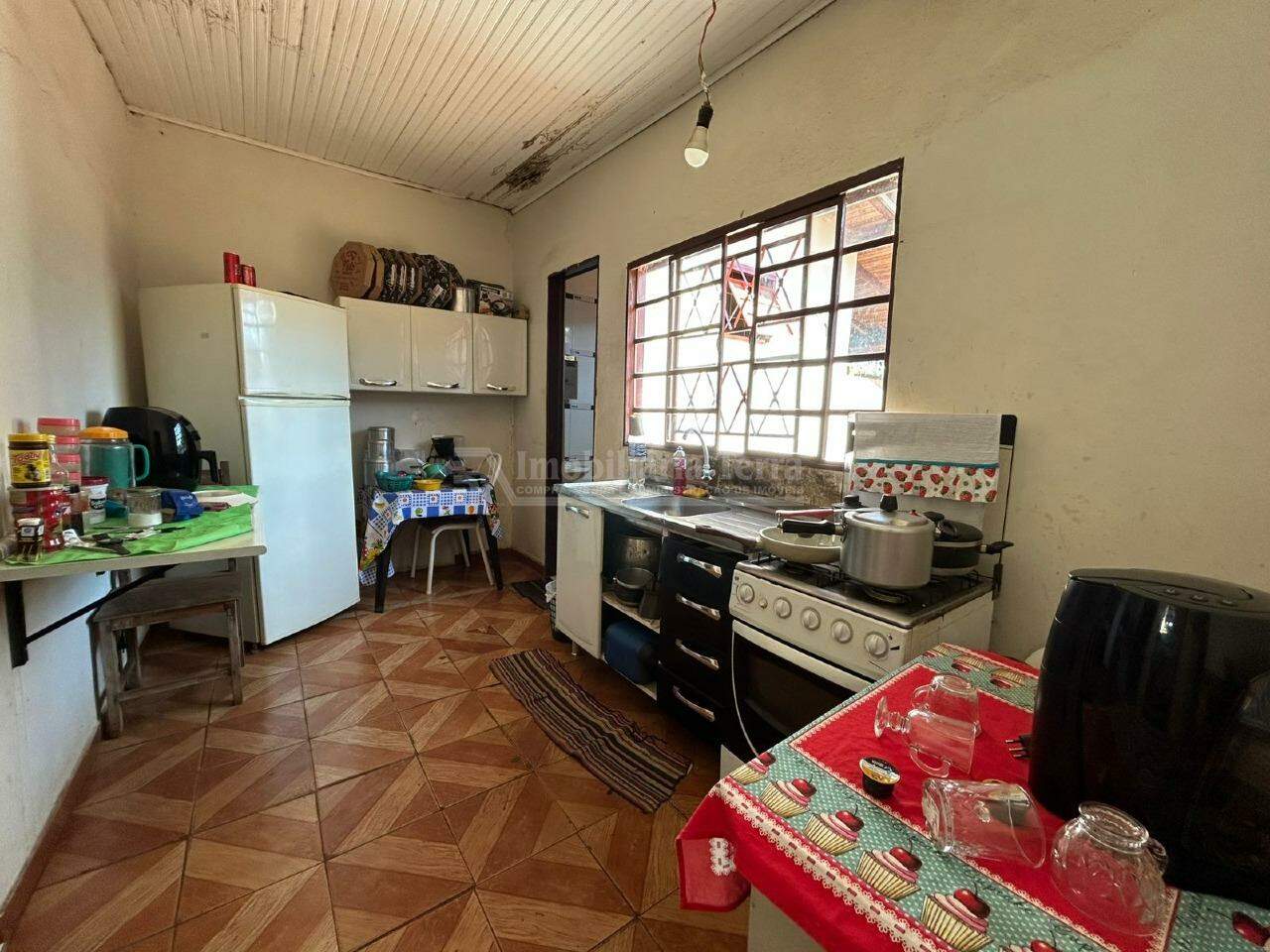 Casa com 4 quartos sendo 1 suíte no Canaã III em Dourados/MS — foto 4