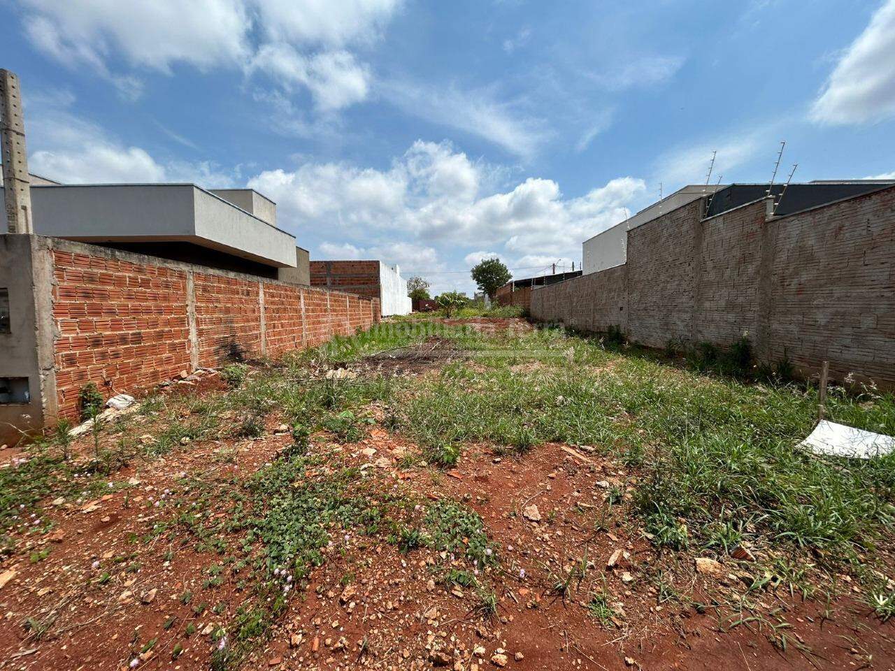 Terreno/Lote no Vival Castelo I em Dourados/MS — foto 1