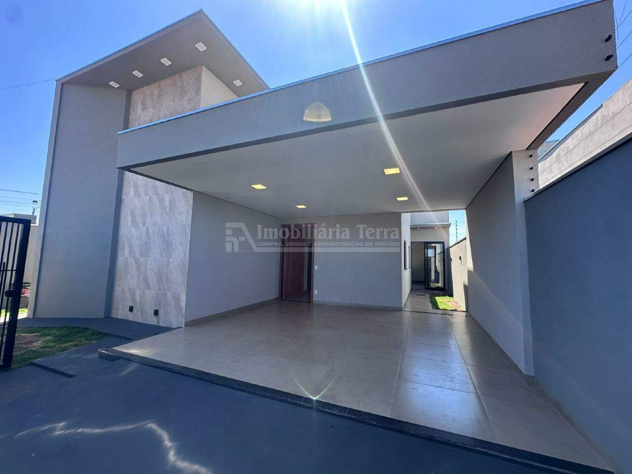 Casa com 3 quartos sendo 1 suíte no Jardim Cristhais III em Dourados/MS — foto 2