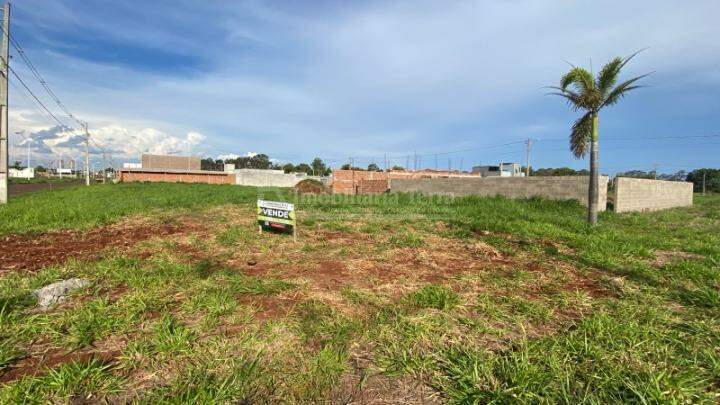 Terreno/Lote no Residencial Cidade Jardim I em Dourados/MS