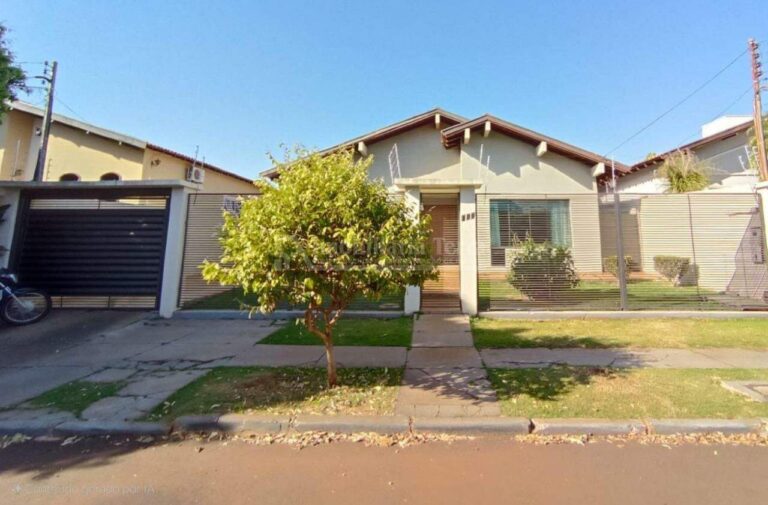 Casa com 4 quartos no Portal de Dourados em Dourados/MS