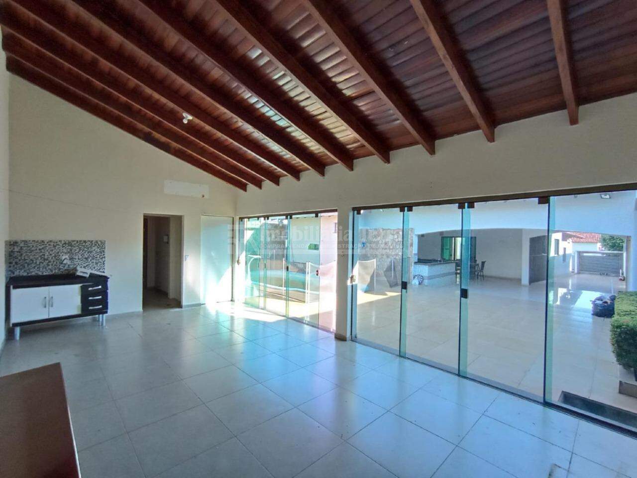 Casa com 4 quartos sendo 3 suítes no Portal de Dourados em Dourados/MS — foto 22