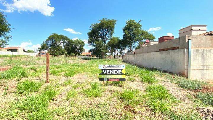 Terreno/Lote no Jardim Das Primaveras em Dourados/MS