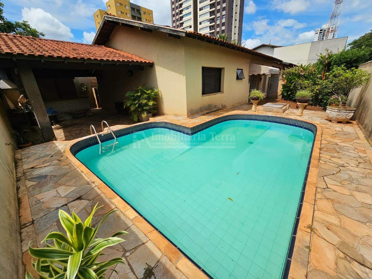 Casa com 4 quartos sendo 2 suítes no Vila Tonani I em Dourados/MS — foto 24