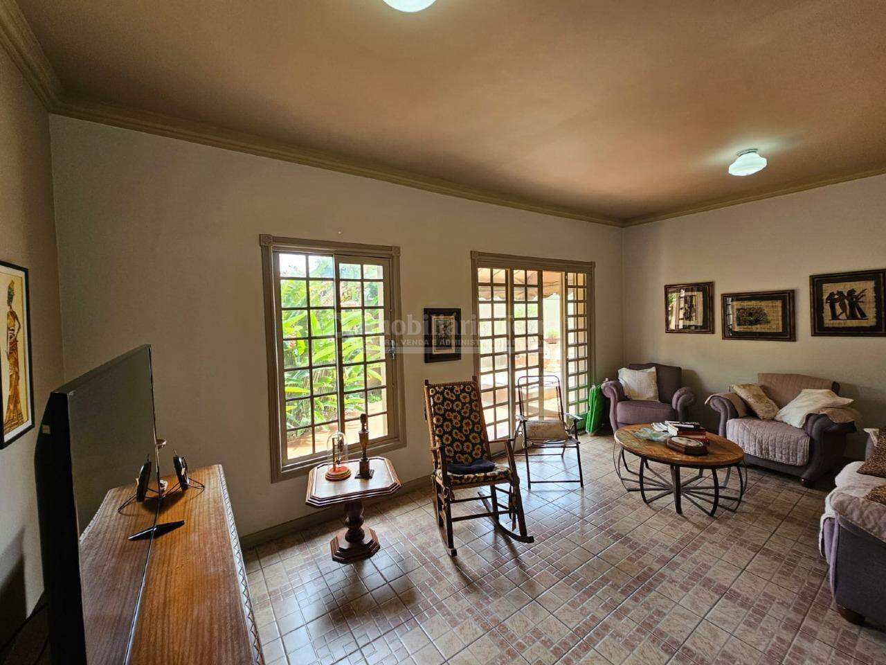 Casa com 4 quartos sendo 2 suítes no Vila Tonani I em Dourados/MS — foto 15