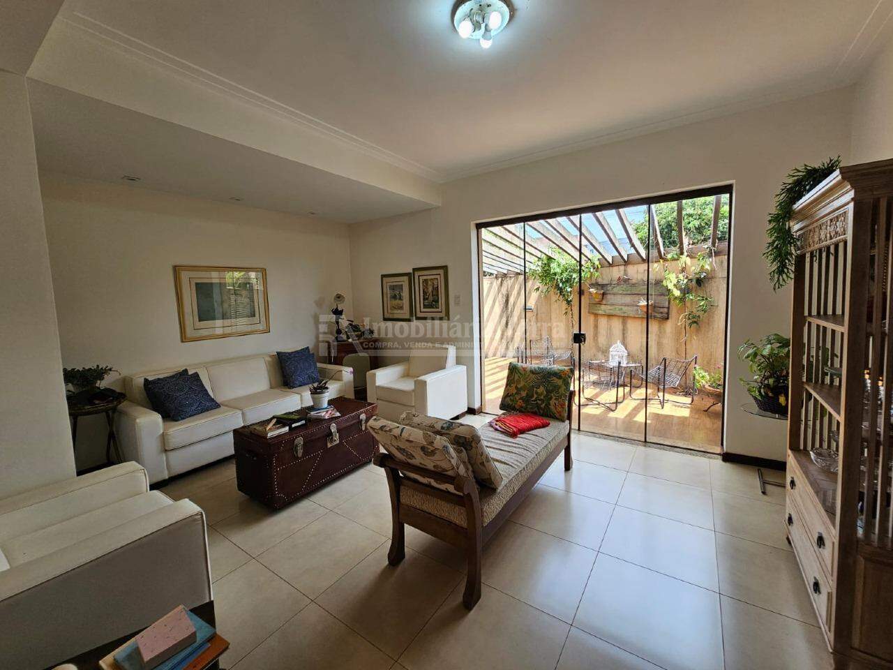 Casa com 4 quartos sendo 2 suítes no Vila Tonani I em Dourados/MS — foto 13