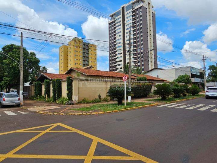 Casa com 4 quartos sendo 2 suítes no Vila Tonani I em Dourados/MS — foto 2