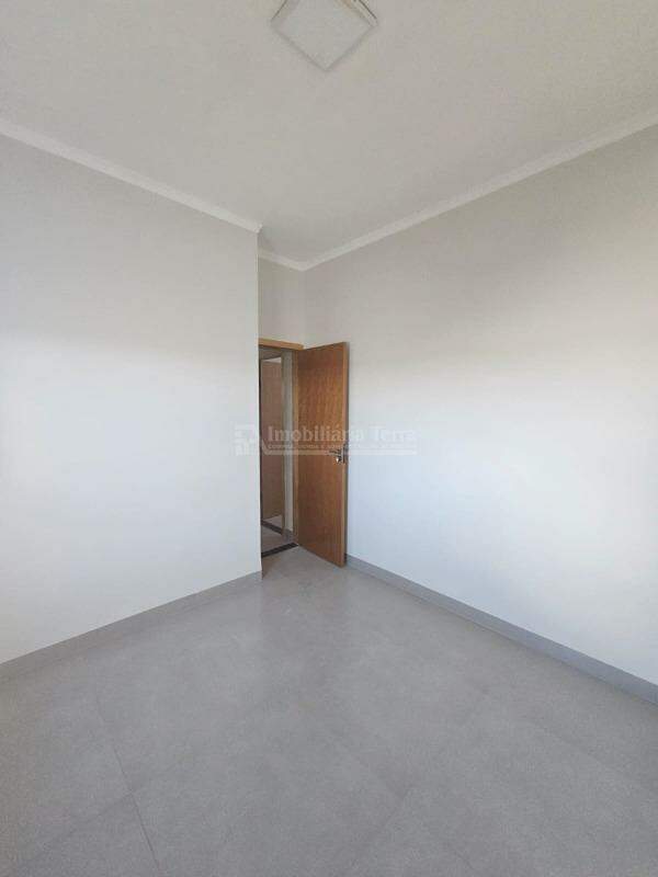 Casa com 2 quartos sendo 1 suíte no RECANTO DO BOSQUE em Dourados/MS — foto 4
