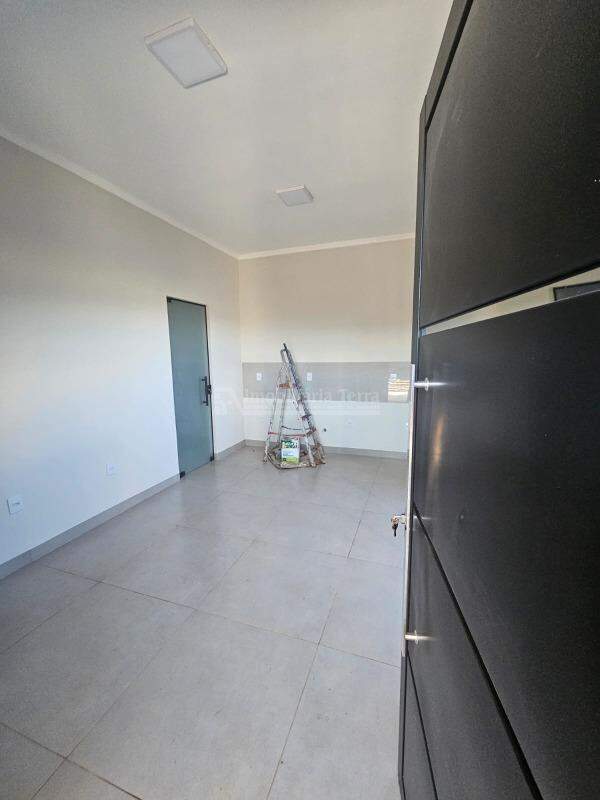 Casa com 2 quartos sendo 1 suíte no RECANTO DO BOSQUE em Dourados/MS — foto 3