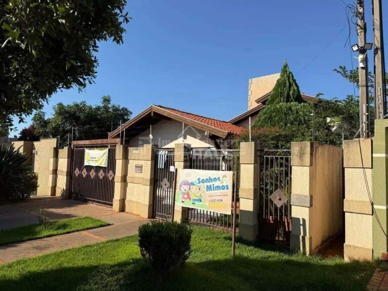 Casa com 3 suítes no Jardim Girassol em Dourados/MS
