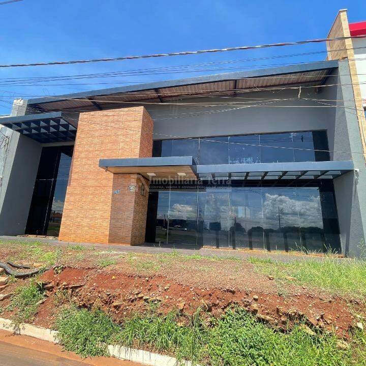 Barracão no Conjunto Habitacional Izidro Pedroso em Dourados/MS