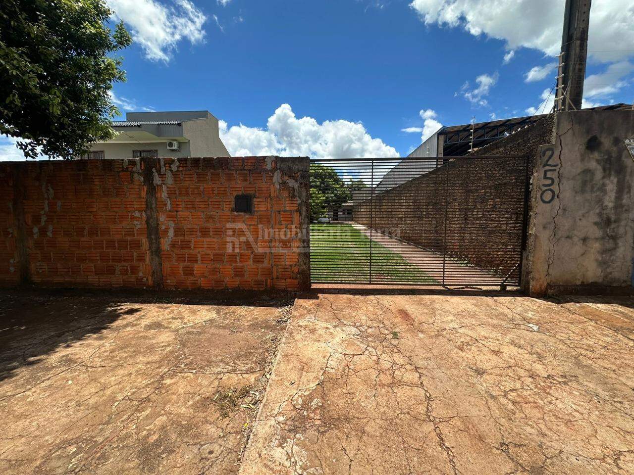 Casa com 2 quartos no Altos Do Indaiá em Dourados/MS — foto 1
