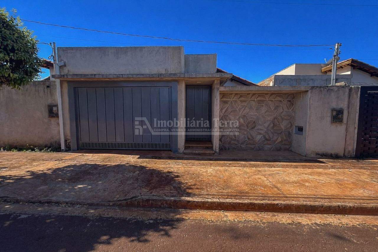 Casa com 2 quartos no Vila Roma II em Dourados/MS — foto 1