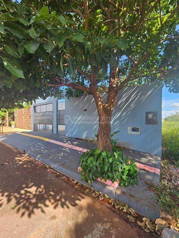 Casa com 2 quartos sendo 1 suíte no Cidade Jardim I em Dourados/MS — foto 2