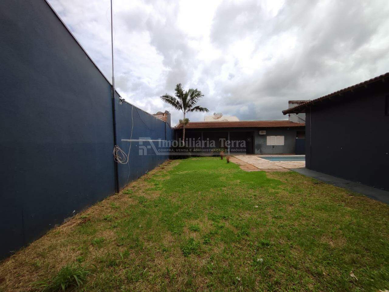 Casa com 4 quartos sendo 2 suítes no Vila Progresso em Dourados/MS — foto 11