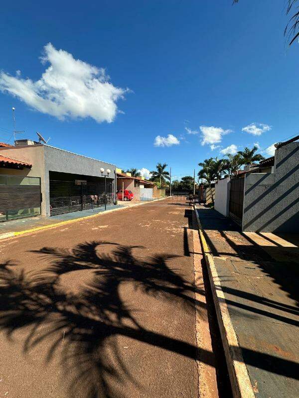 Casa com 2 quartos no Parque Residencial Pelicano em Dourados/MS — foto 2