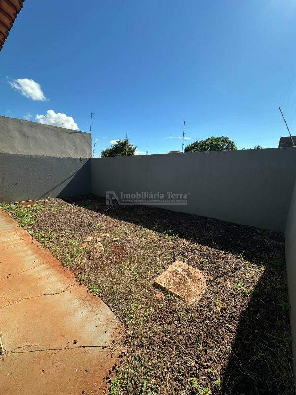 Casa com 2 quartos no Parque Residencial Pelicano em Dourados/MS — foto 11
