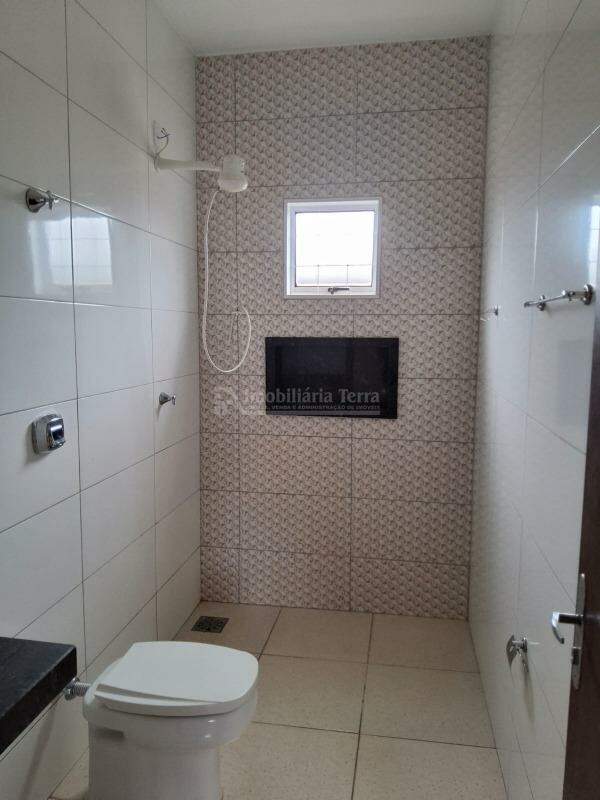 Casa com 2 quartos sendo 1 suíte no Centro em Itaporã/MS — foto 11