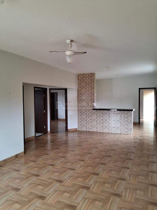 Casa com 2 quartos sendo 1 suíte no Centro em Itaporã/MS — foto 4