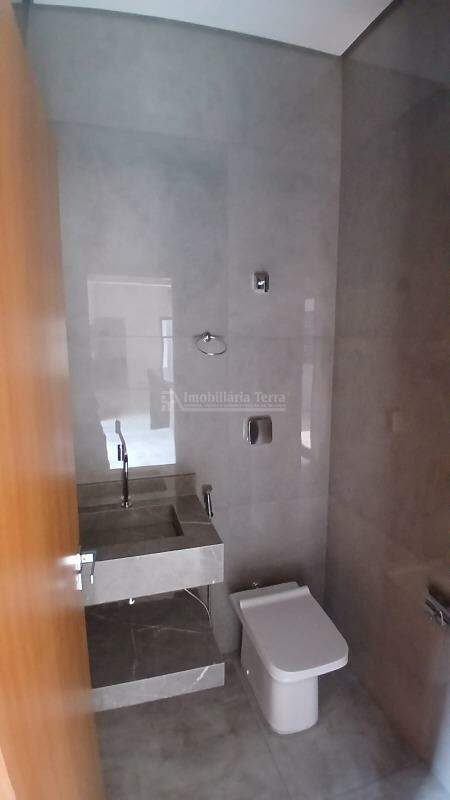 Casa com 3 quartos sendo 2 suítes no Santa Fé em Dourados/MS — foto 14