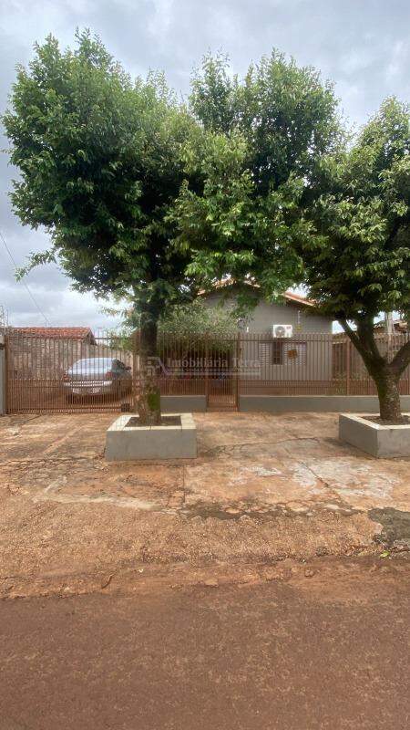 Casa com 3 quartos no Jardim Florida II em Dourados/MS