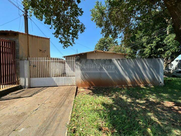 Casa com 4 quartos no Bnh IV Plano em Dourados/MS