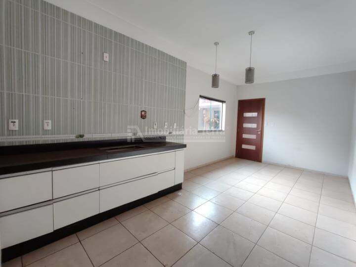 Casa com 3 quartos sendo 1 suíte no Jardim Central em Dourados/MS — foto 3