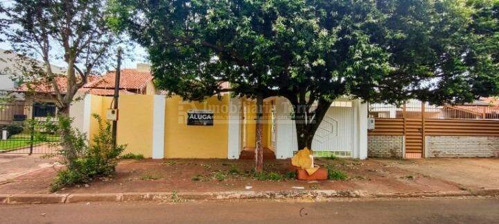 Casa com 3 quartos no Bnh I Plano em Dourados/MS