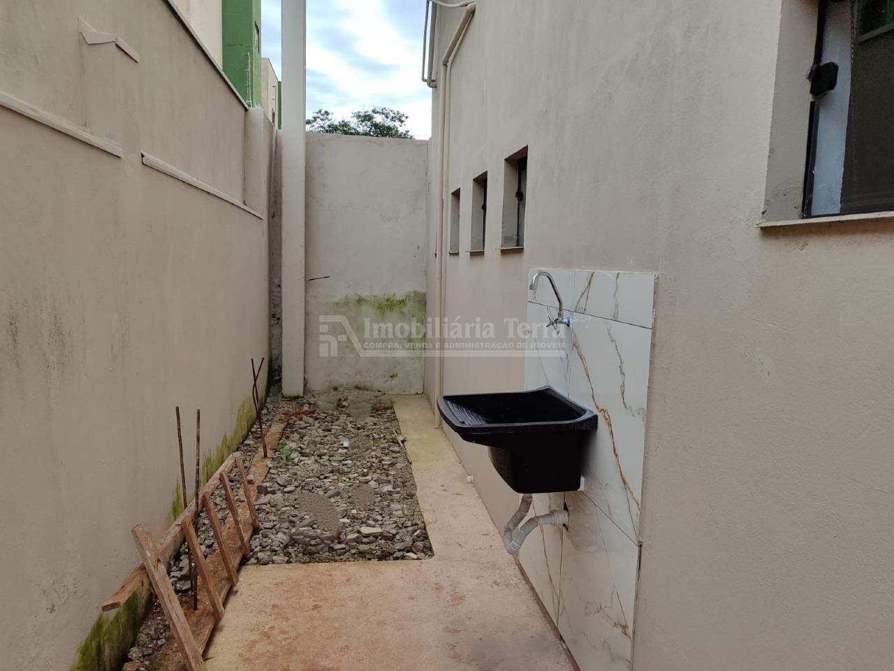 Barracão no Jardim Climax em Dourados/MS — foto 10