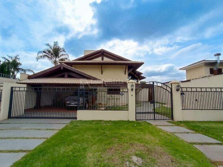 Casa com 3 suítes no Jardim Girassol em Dourados/MS