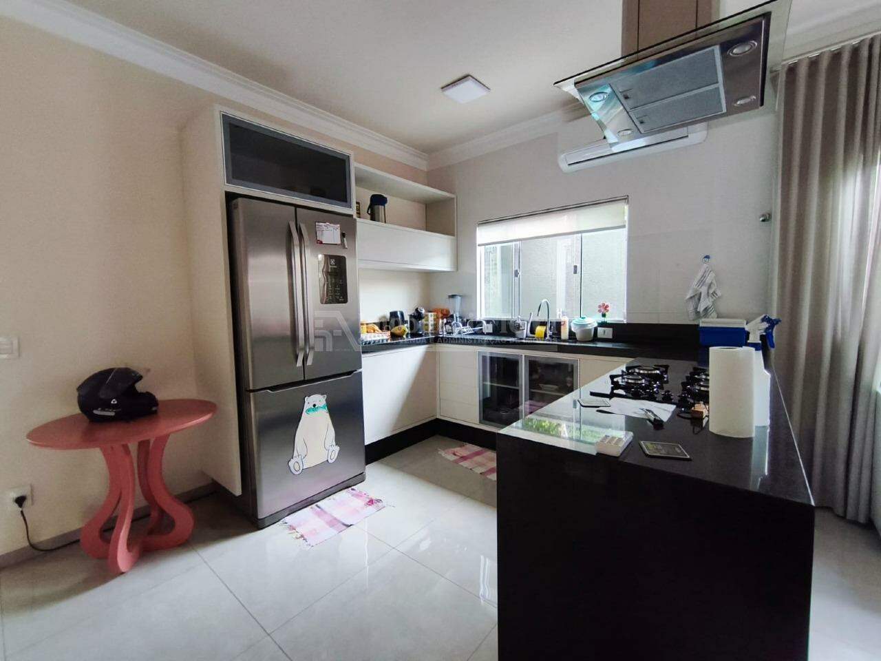 Casa com 3 quartos sendo 1 suíte no Jardim Água Boa em Dourados/MS — foto 3