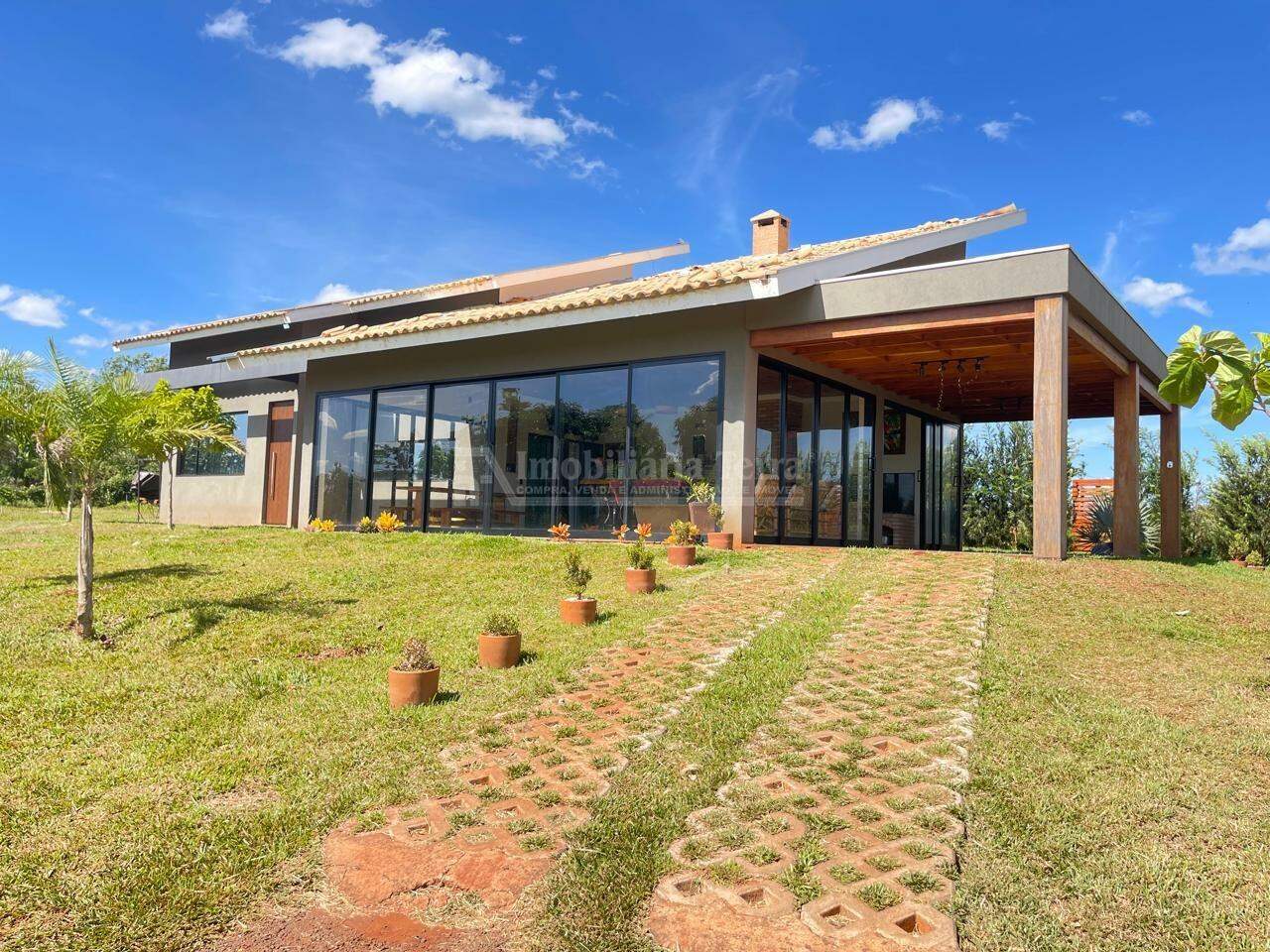 Rural com 3 quartos sendo 1 suíte no Zona Rural em Itaporã/MS — foto 1