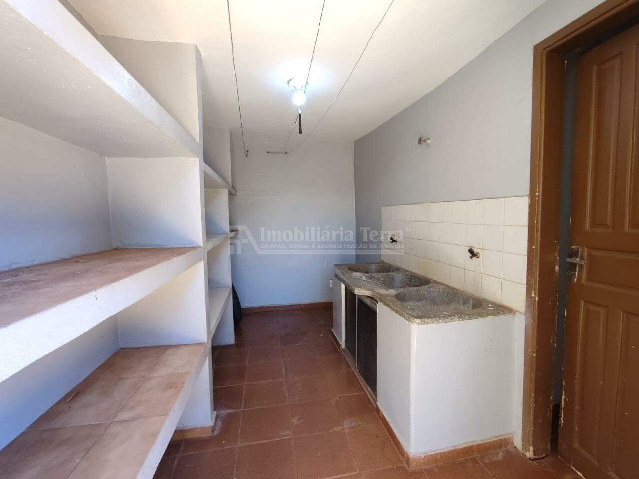 Casa com 4 quartos sendo 1 suíte no Vila Progresso em Dourados/MS — foto 14