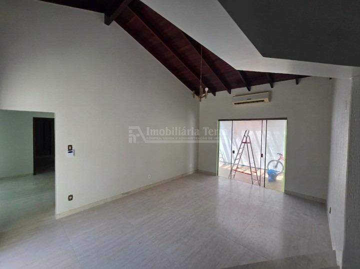 Casa com 4 quartos sendo 1 suíte no Vila Progresso em Dourados/MS — foto 5