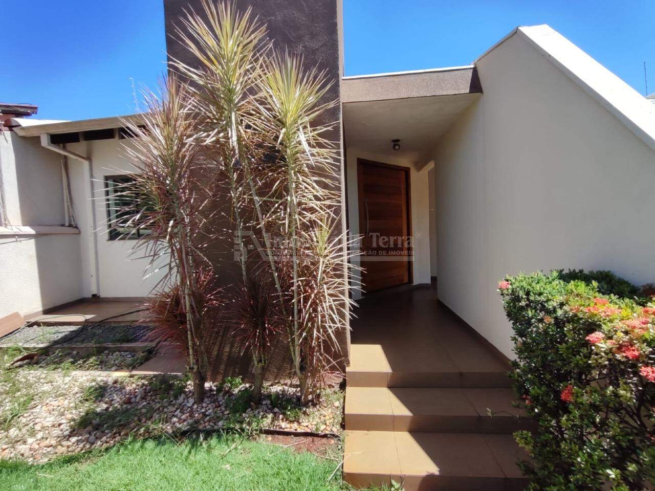 Casa com 4 quartos sendo 1 suíte no Vila Progresso em Dourados/MS — foto 2