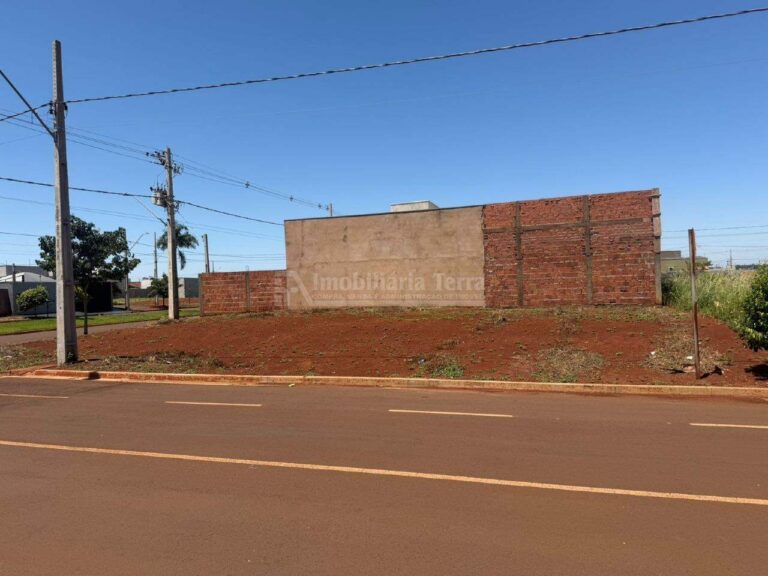 Terreno/Lote no Vival dos Ipês IV em Dourados/MS