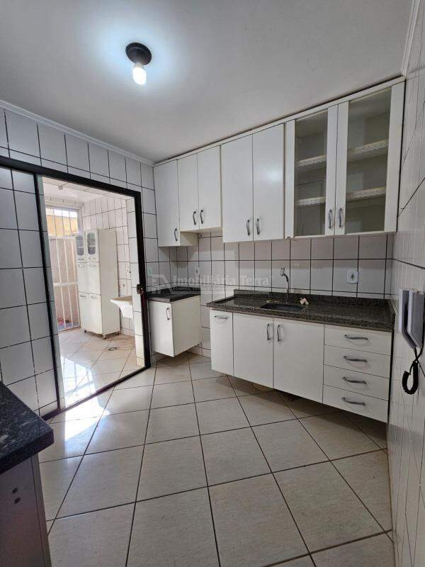 Apartamento com 3 quartos sendo 1 suíte no Vila Aurora em Dourados/MS — foto 3