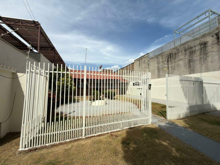 Casa com 3 quartos no Vila Esperança em Dourados/MS