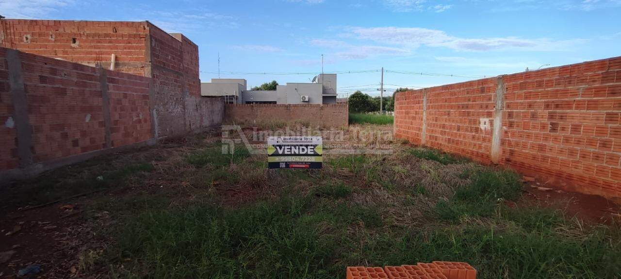 Terreno/Lote no Vival Castelo em Dourados/MS — foto 1