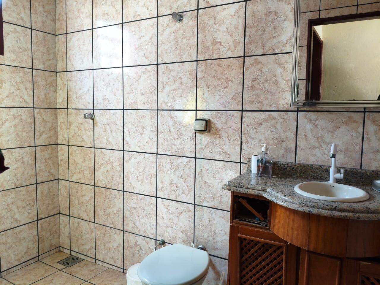 Casa com 4 quartos sendo 2 suítes no Jardim Água Boa em Dourados/MS — foto 11