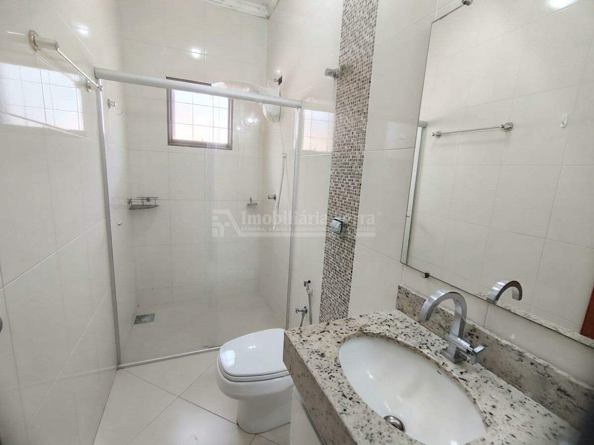 Casa com 4 quartos sendo 3 suítes no Vila Aurora em Dourados/MS — foto 12