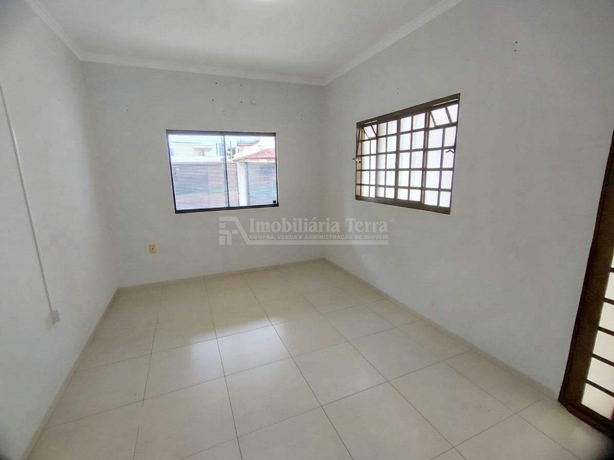 Casa com 4 quartos sendo 3 suítes no Vila Aurora em Dourados/MS — foto 3