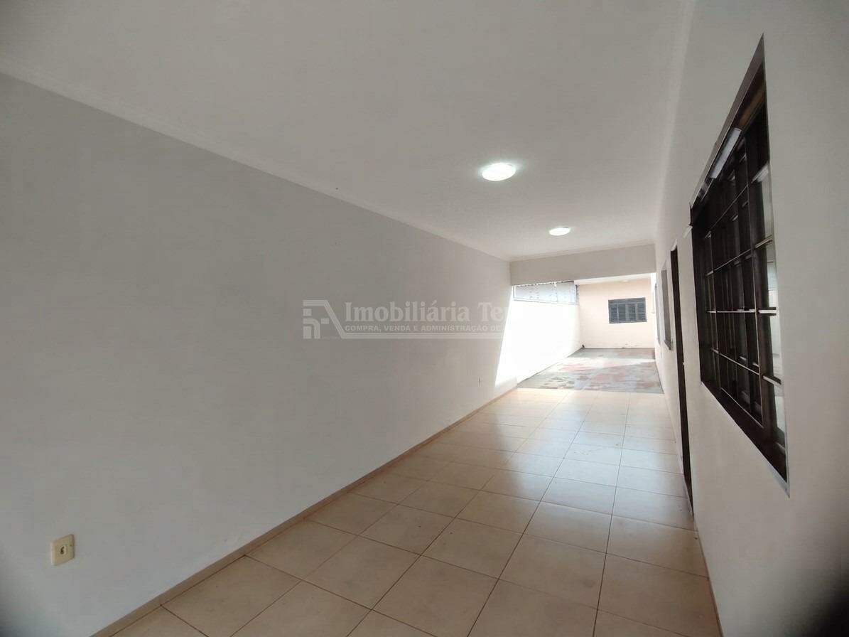 Casa com 4 quartos sendo 3 suítes no Vila Aurora em Dourados/MS — foto 4