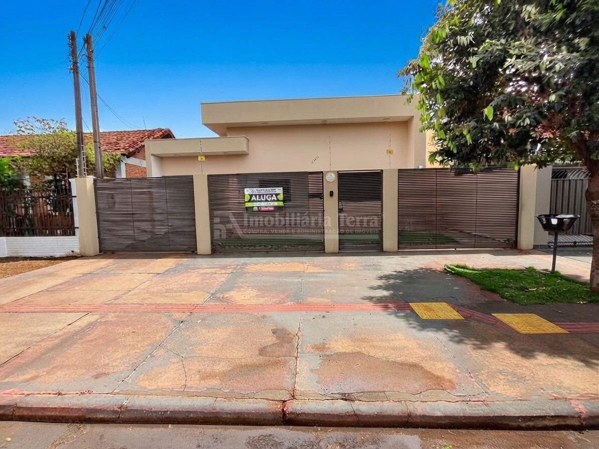Casa com 4 quartos sendo 3 suítes no Vila Aurora em Dourados/MS — foto 1