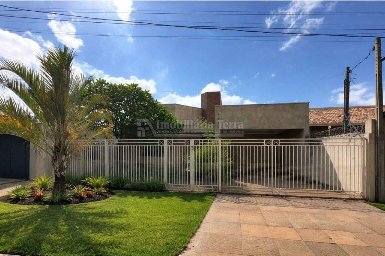 Casa com 3 quartos no Jardim Girassol em Dourados/MS