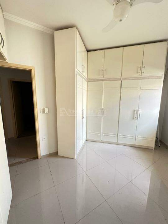 Casa com 3 quartos sendo 2 suítes no Jardim Girassol em Dourados/MS — foto 7