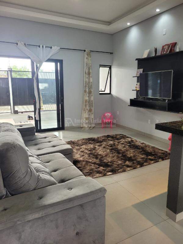 Casa com 3 quartos sendo 1 suíte no Cidade Jardim II em Dourados/MS — foto 4