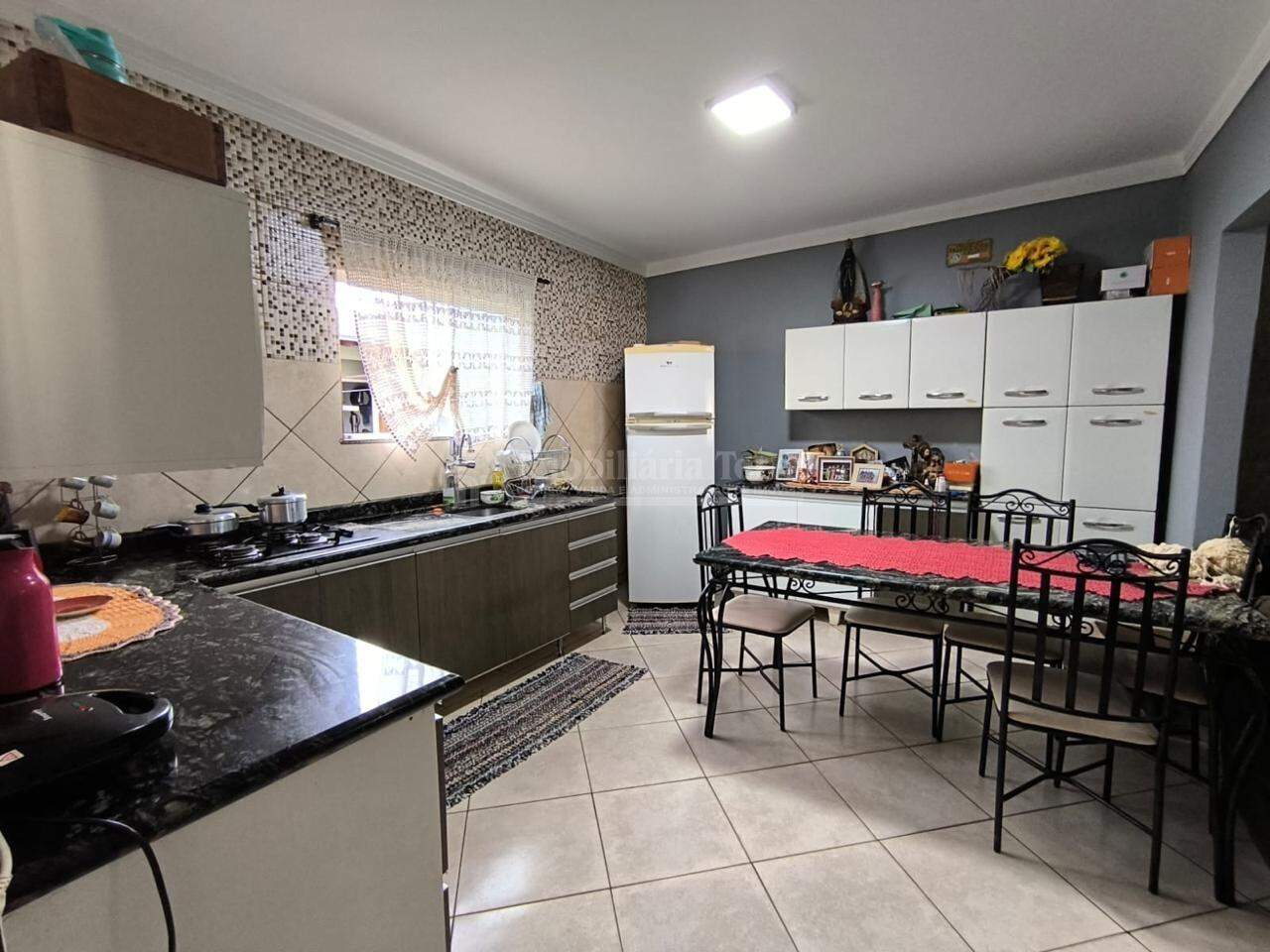Casa no Jardim Água Boa, foto 7 de 15
