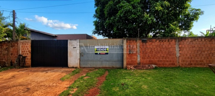 Casa com 3 quartos no Jardim Jóquei Clube em Dourados/MS