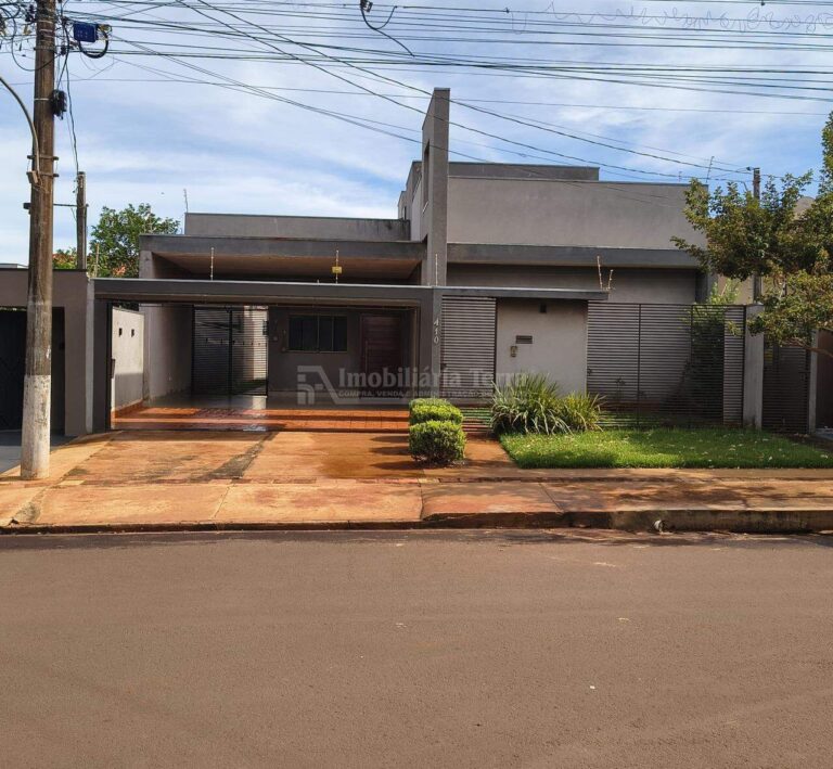 Casa com 3 quartos no Altos Do Indaiá em Dourados/MS